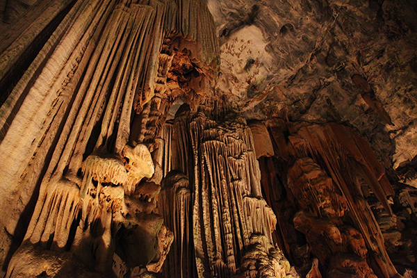 grotte de thouzon